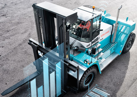 Truconnected lift truck